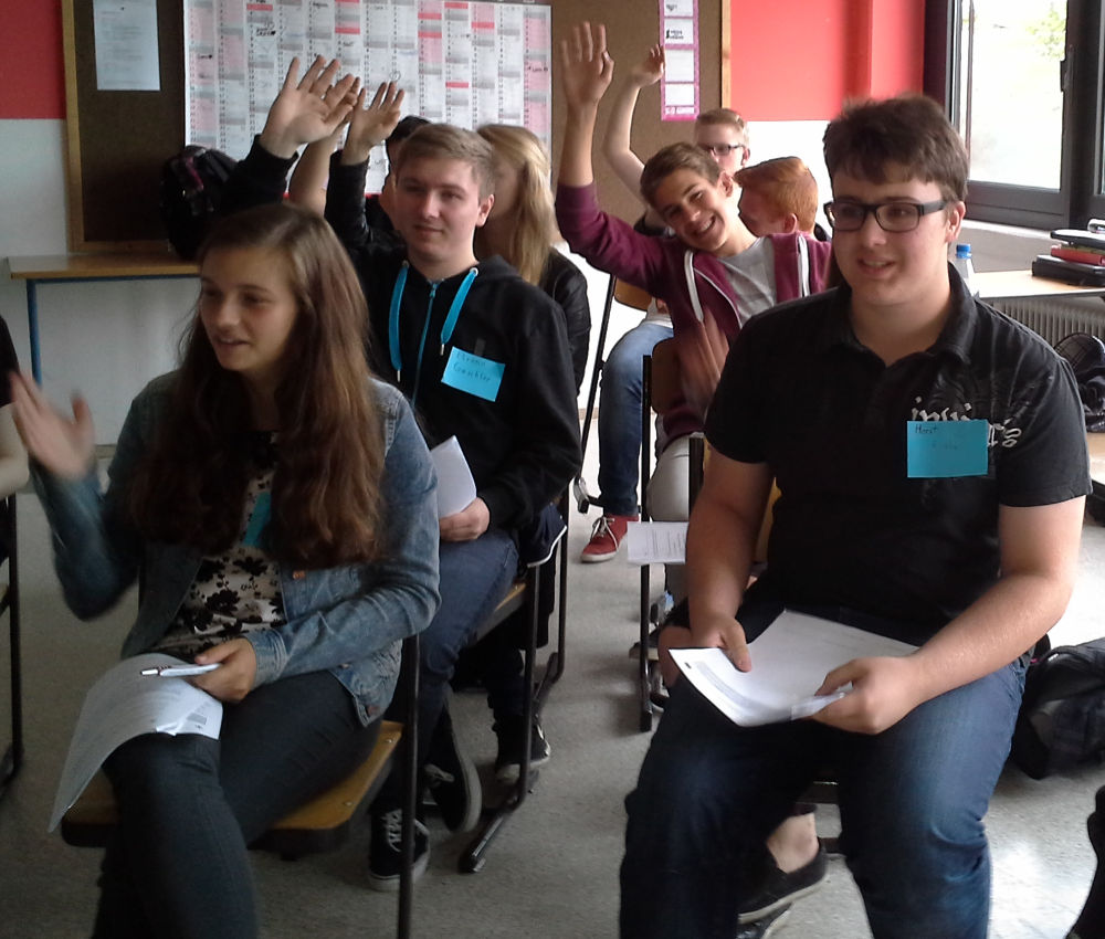 (vorne links: Katharina Brockmann, re. Andreas Messmer)